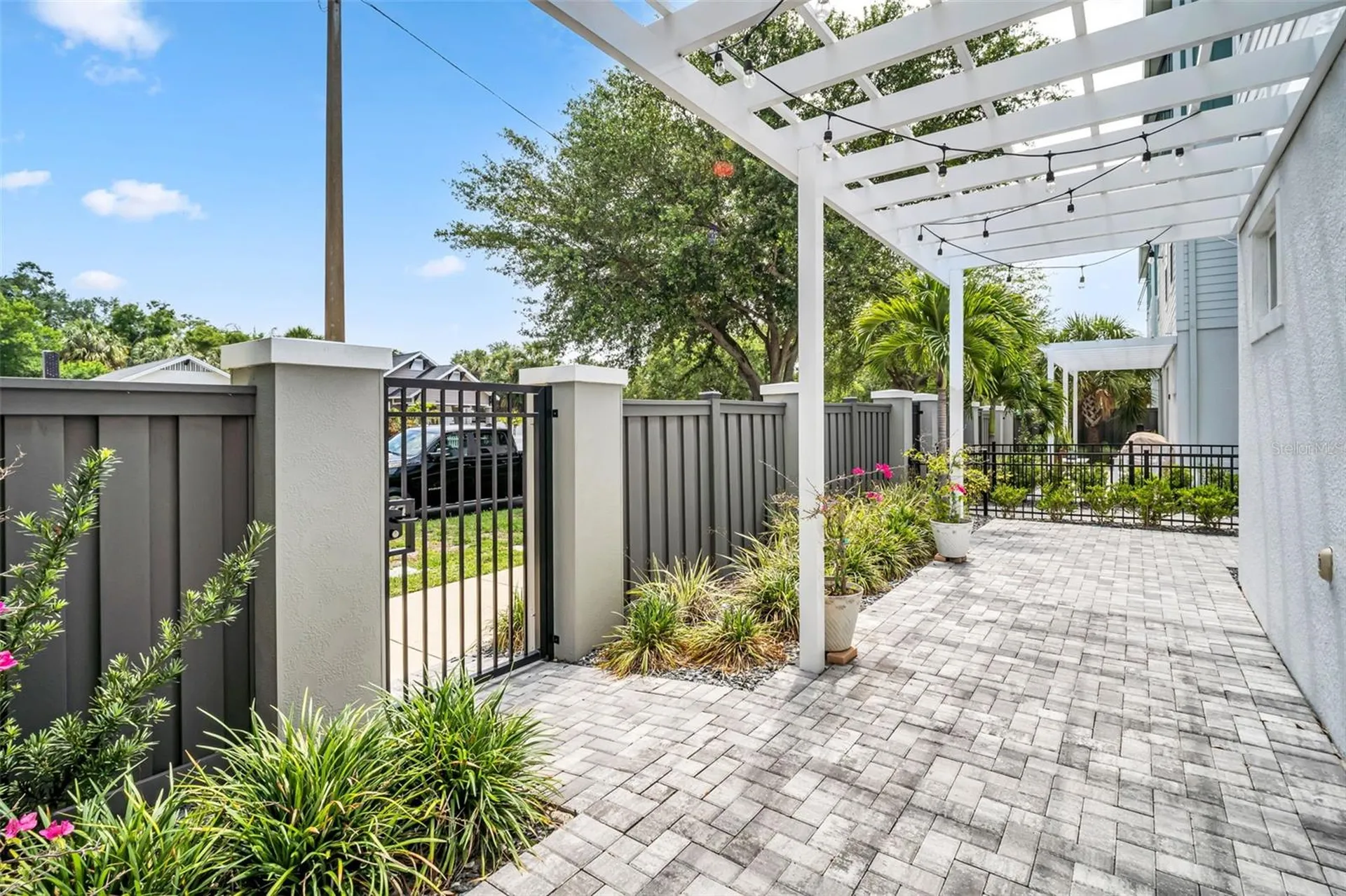 2851 1st Avenue S St Petersburg FL 33712