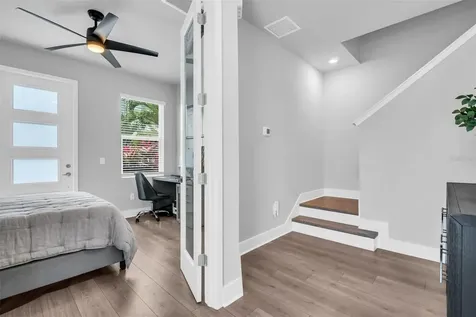 2851 1st Avenue S St Petersburg FL 33712
