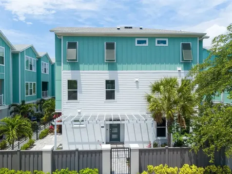 2851 1st Avenue S St Petersburg FL 33712