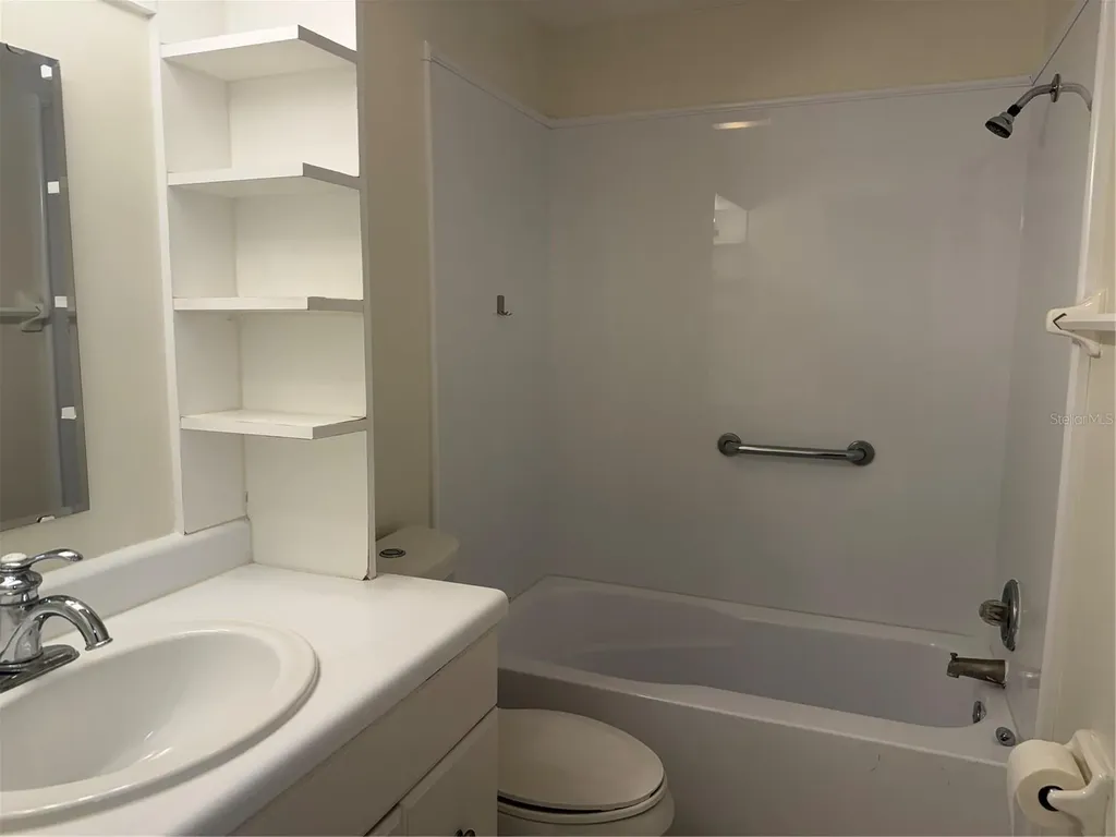 702 Country Lane NE Winter Haven FL 33881