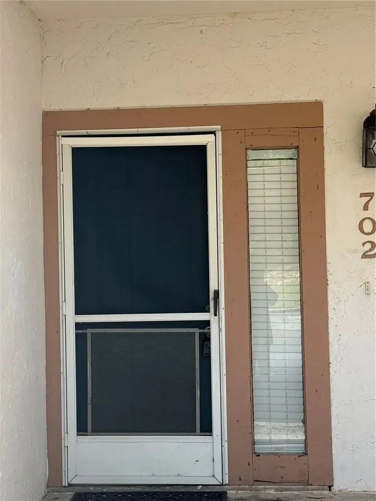 702 Country Lane NE Winter Haven FL 33881