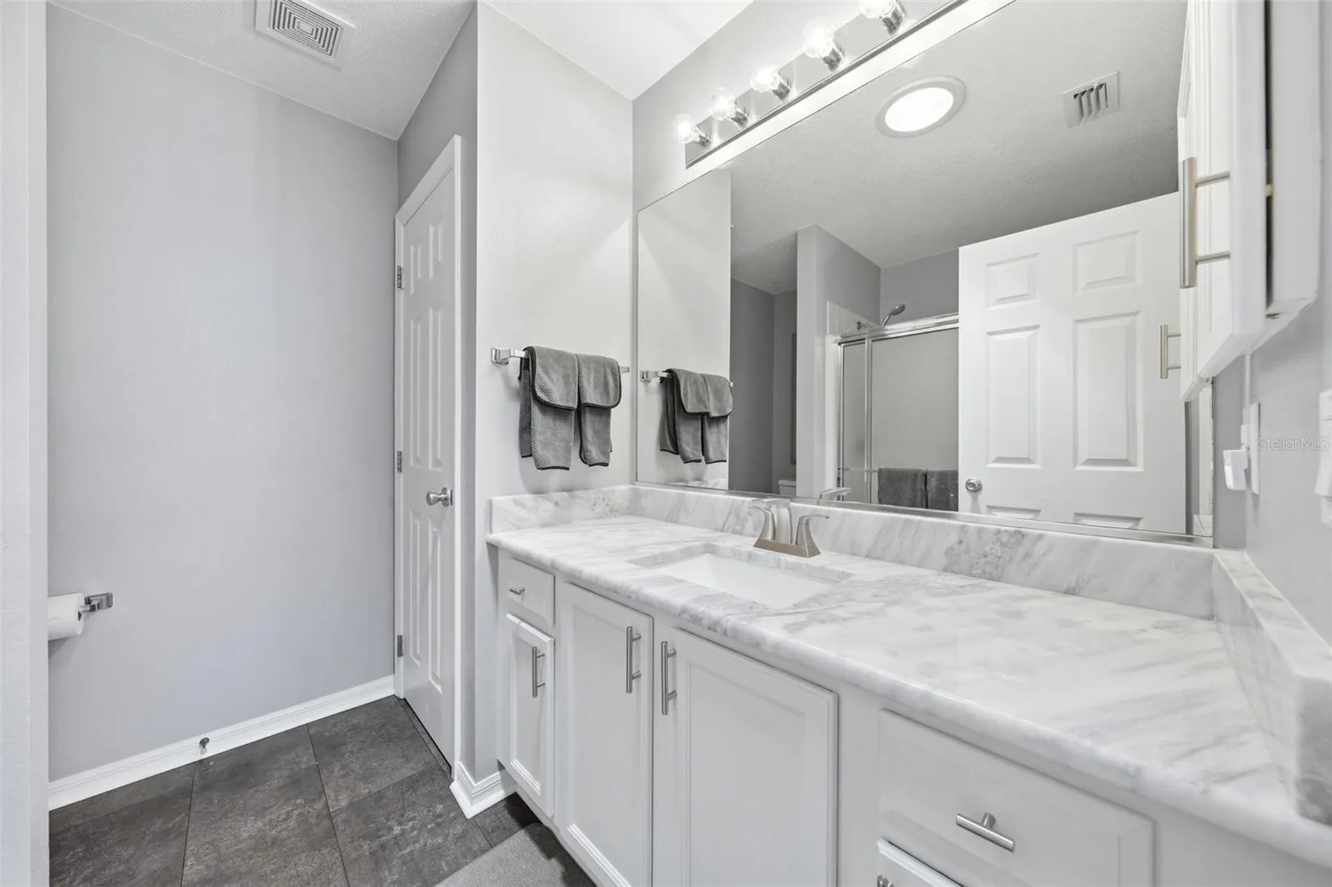 8142 SE 175th Columbia Place The Villages FL 32162