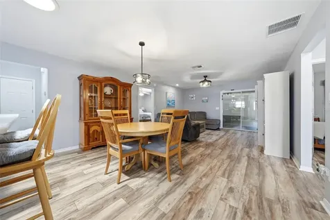 8142 SE 175th Columbia Place The Villages FL 32162