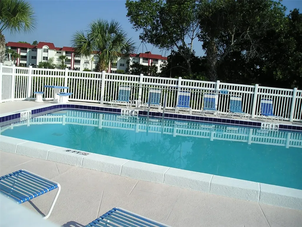 4570 Overlook Dr NE St Petersburg FL 33703