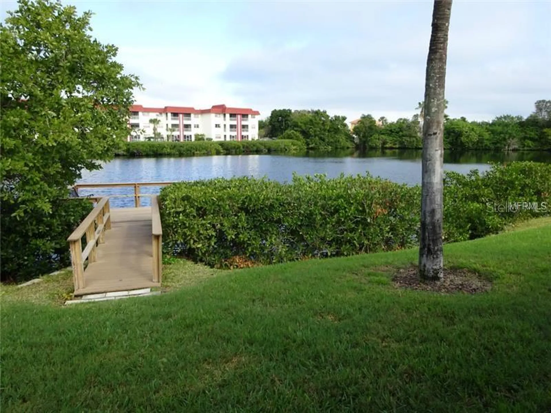 4570 Overlook Dr NE St Petersburg FL 33703