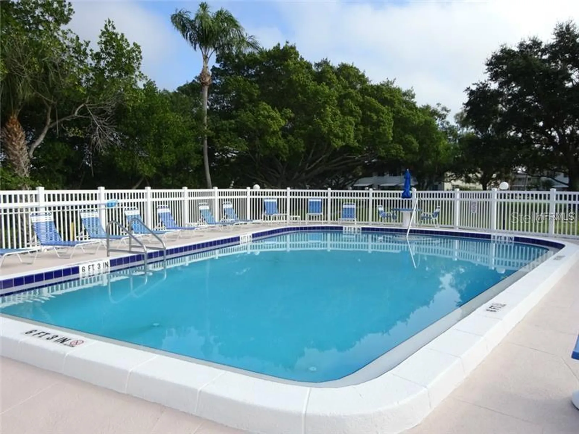 4570 Overlook Dr NE St Petersburg FL 33703