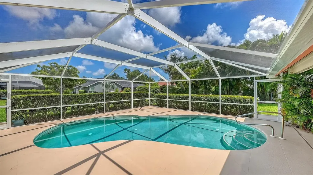 4871 Winterhaven Drive Sarasota FL 34233