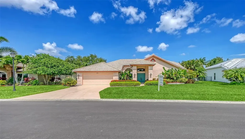 4871 Winterhaven Drive Sarasota FL 34233