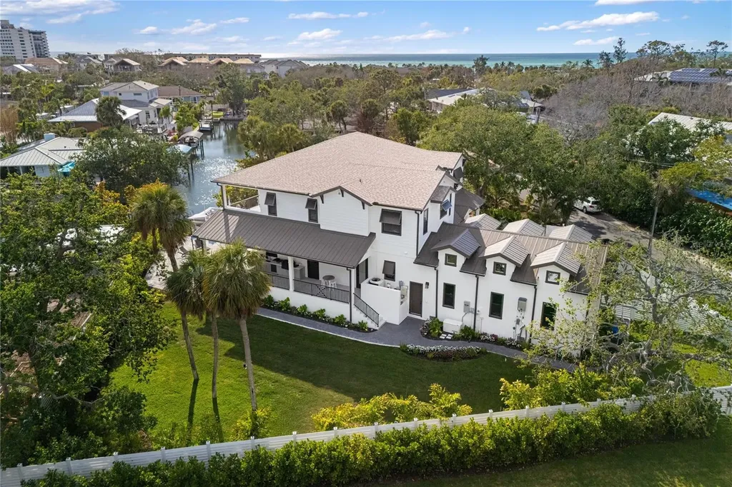 4634 Higel Avenue Sarasota FL 34242