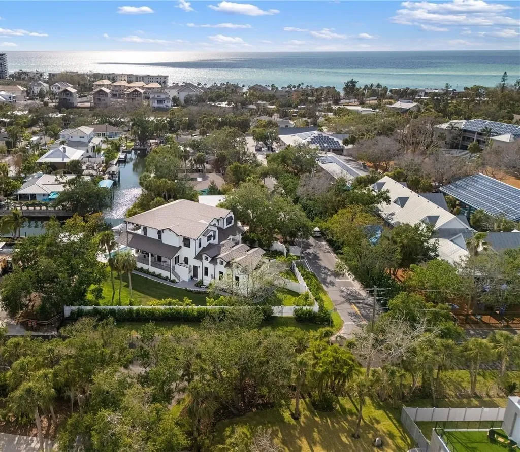 4634 Higel Avenue Sarasota FL 34242