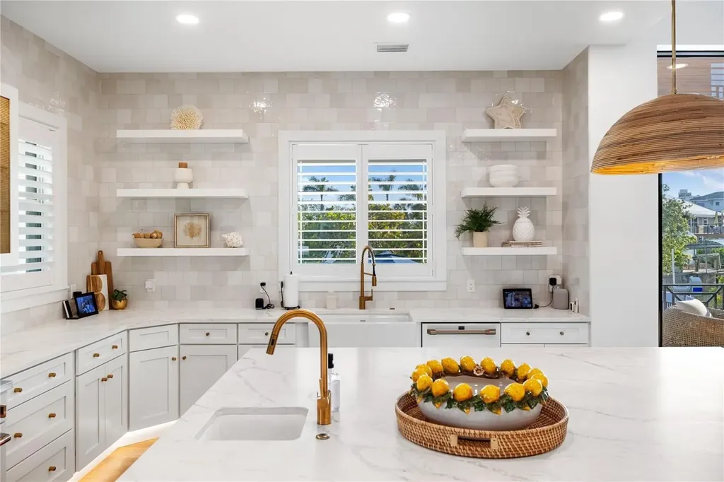 4634 Higel Avenue Sarasota FL 34242