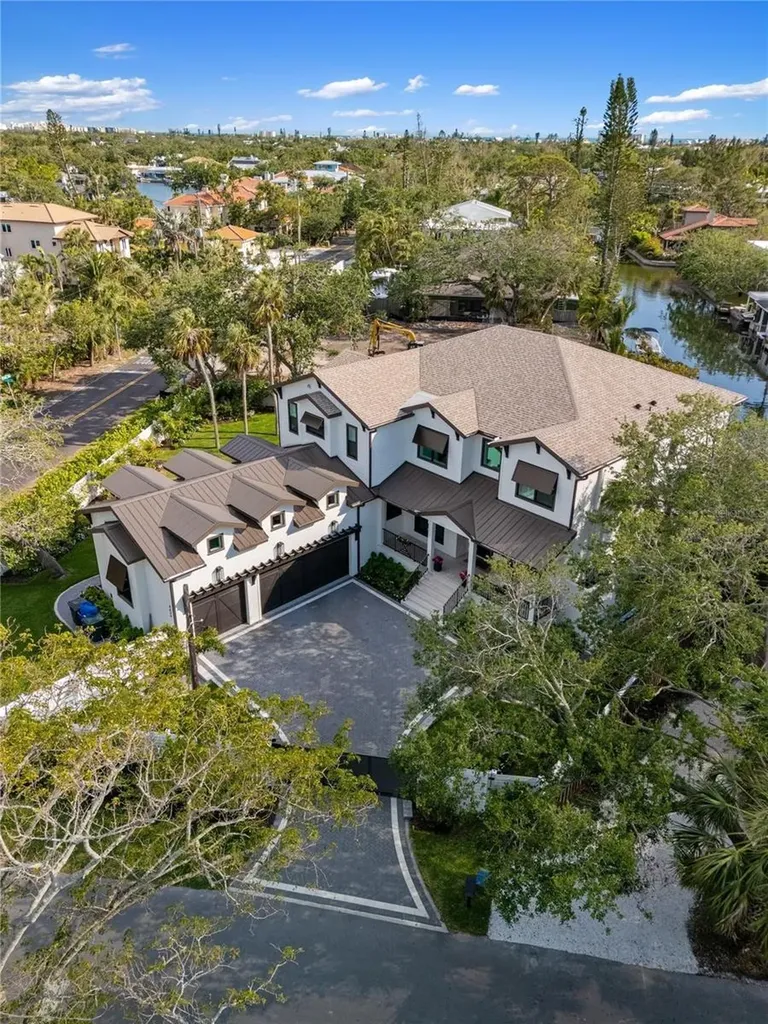 4634 Higel Avenue Sarasota FL 34242