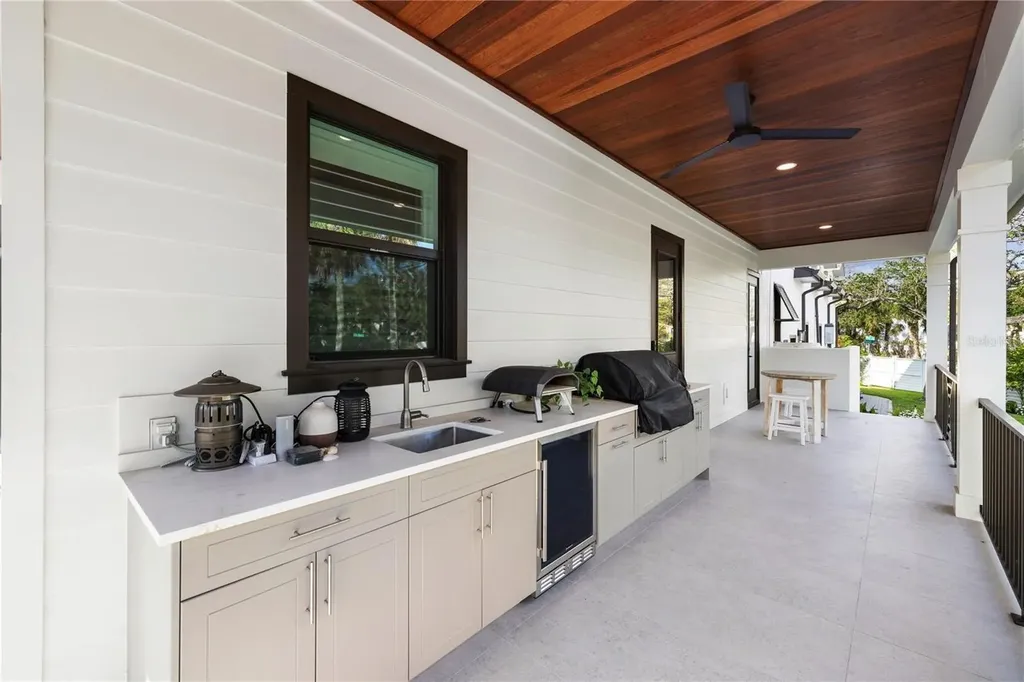 4634 Higel Avenue Sarasota FL 34242
