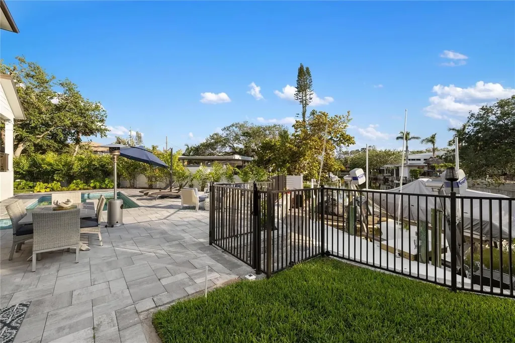 4634 Higel Avenue Sarasota FL 34242