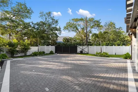 4634 Higel Avenue Sarasota FL 34242