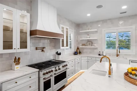 4634 Higel Avenue Sarasota FL 34242