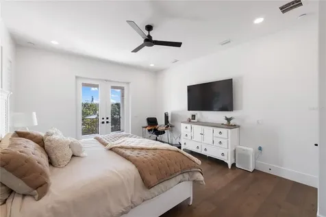 4634 Higel Avenue Sarasota FL 34242