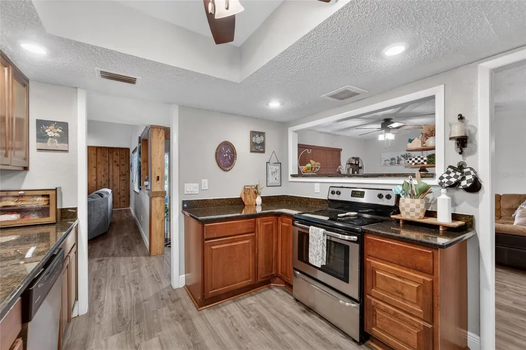 2711 Bellwood Drive Brandon FL 33511