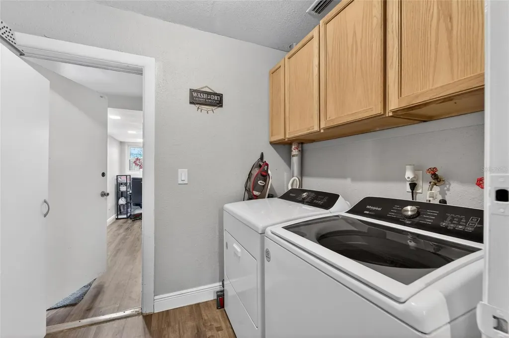 2711 Bellwood Drive Brandon FL 33511
