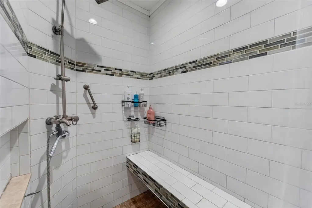 2711 Bellwood Drive Brandon FL 33511