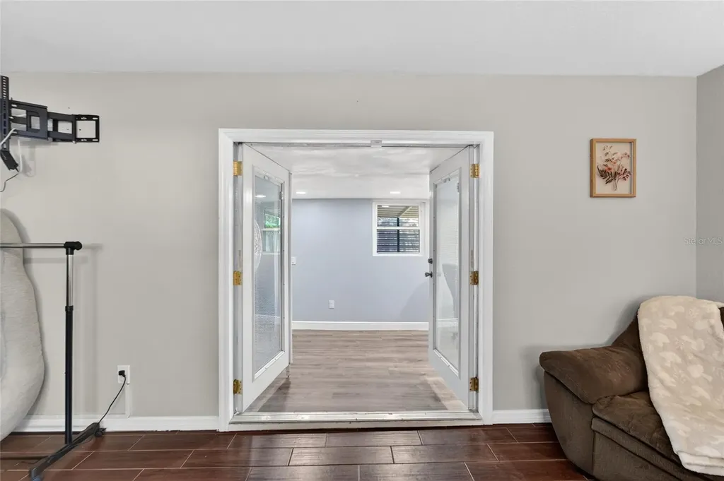 2711 Bellwood Drive Brandon FL 33511