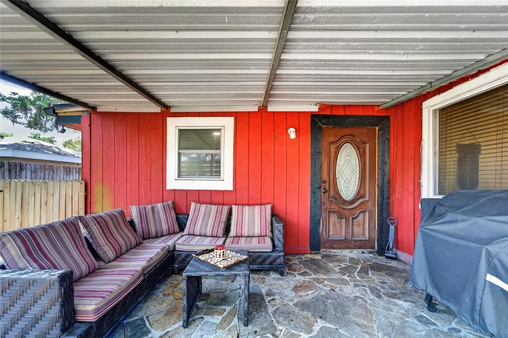 2711 Bellwood Drive Brandon FL 33511