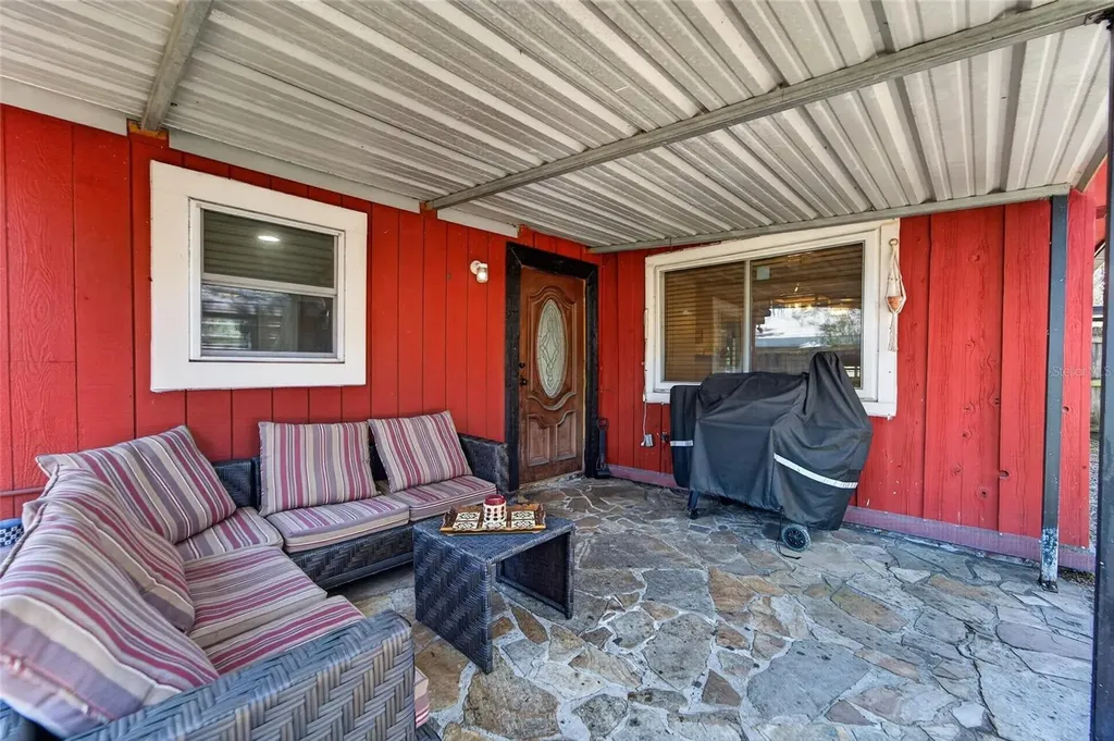 2711 Bellwood Drive Brandon FL 33511
