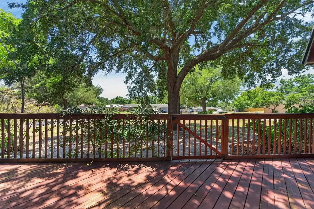 2711 Bellwood Drive Brandon FL 33511