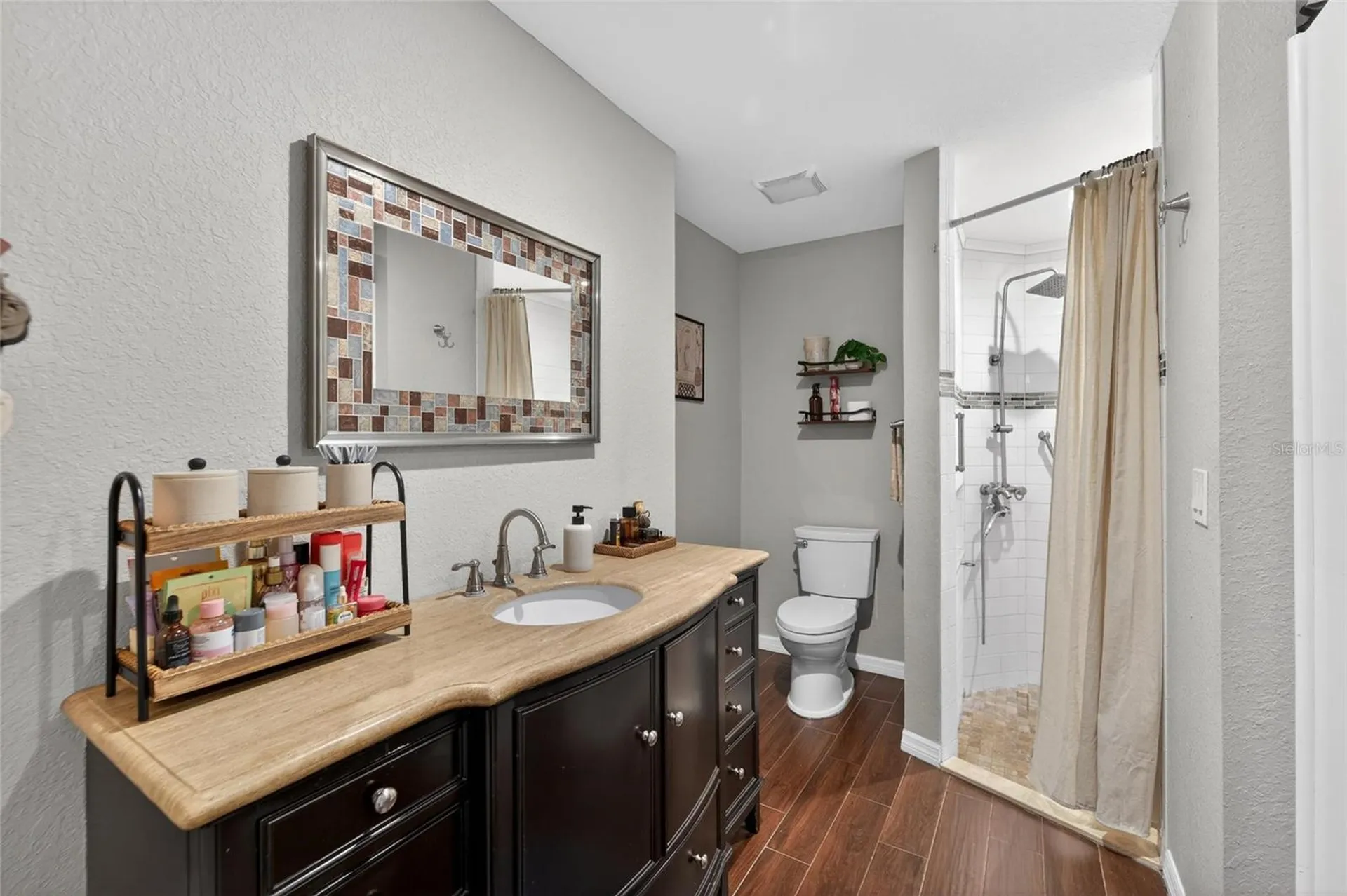 2711 Bellwood Drive Brandon FL 33511