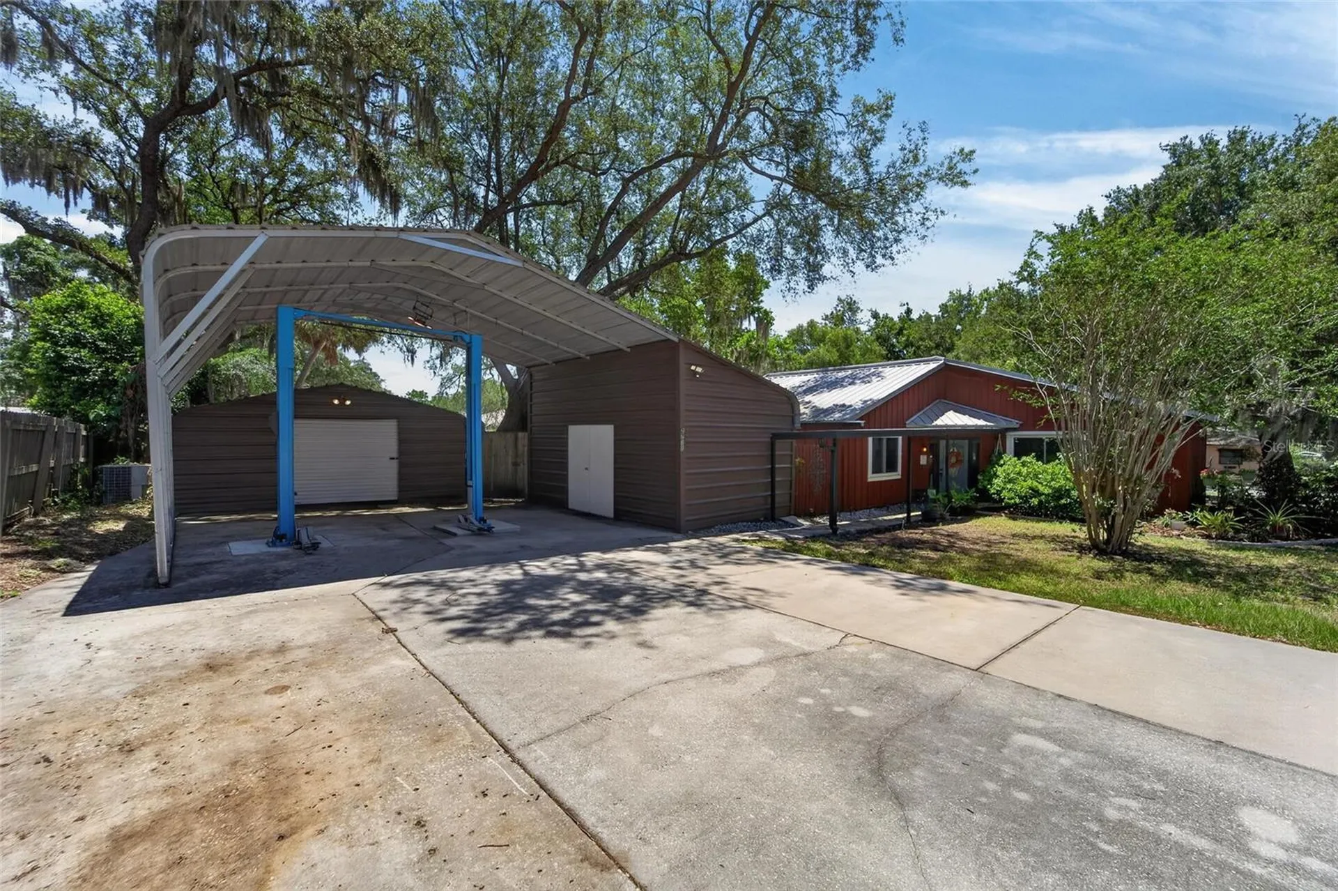 2711 Bellwood Drive Brandon FL 33511
