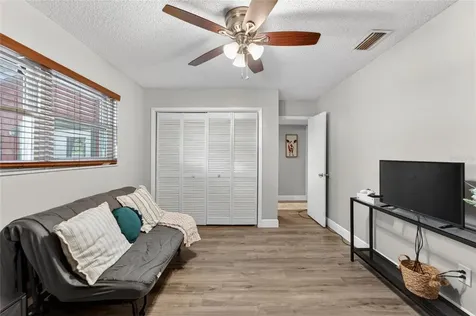 2711 Bellwood Drive Brandon FL 33511