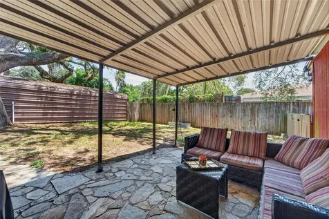 2711 Bellwood Drive Brandon FL 33511