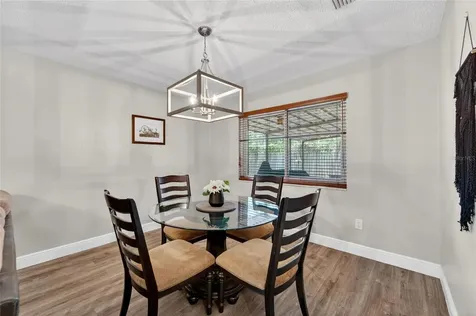 2711 Bellwood Drive Brandon FL 33511