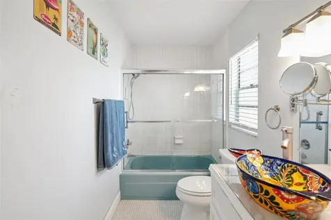 1115 Rue Des Chateaux South Pasadena FL 33707