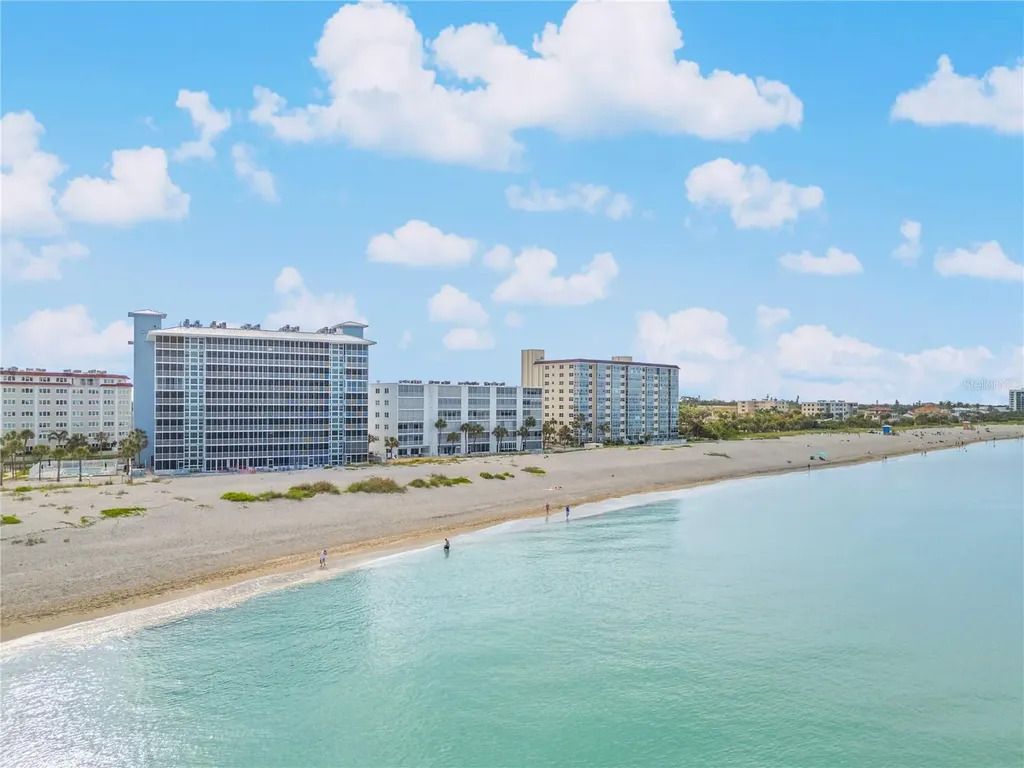 555 The Esplanade N Venice FL 34285