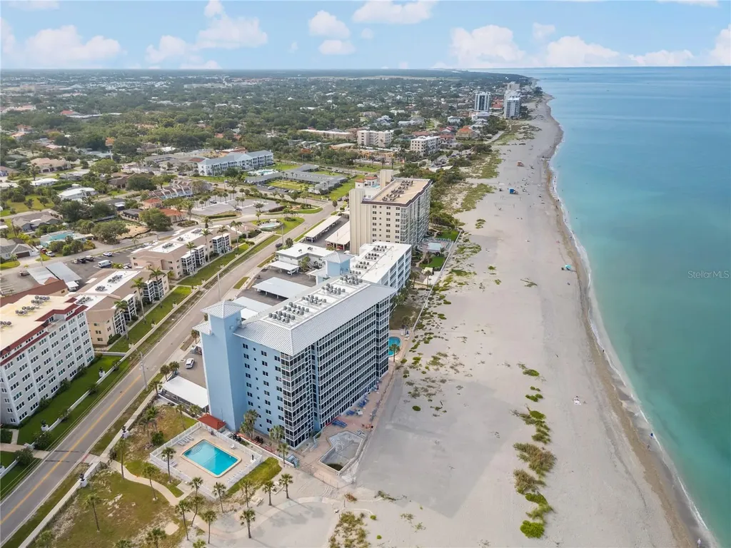 555 The Esplanade N Venice FL 34285