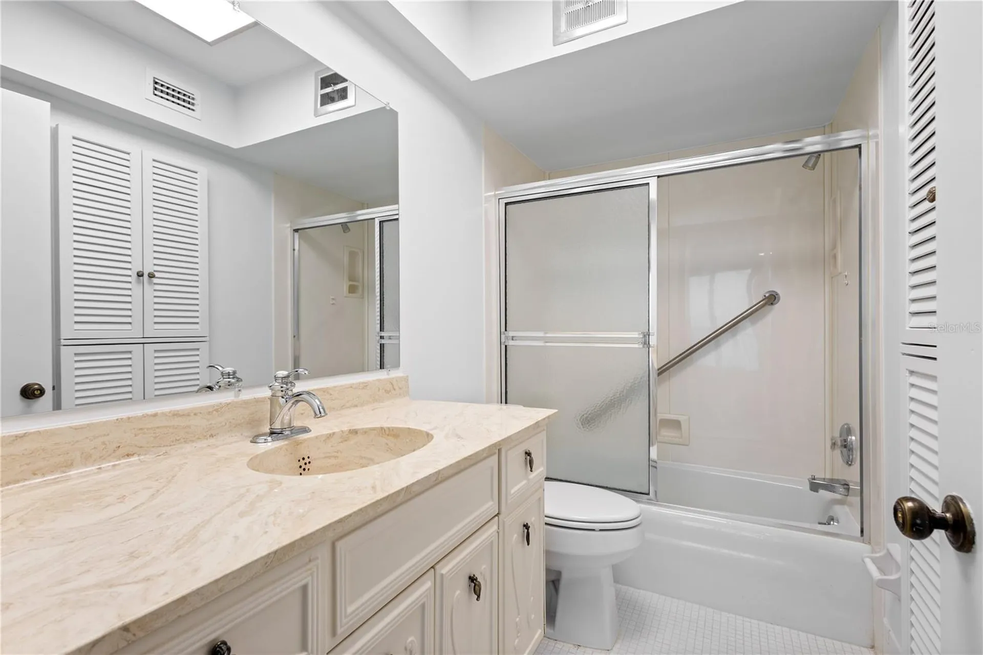 555 The Esplanade N Venice FL 34285