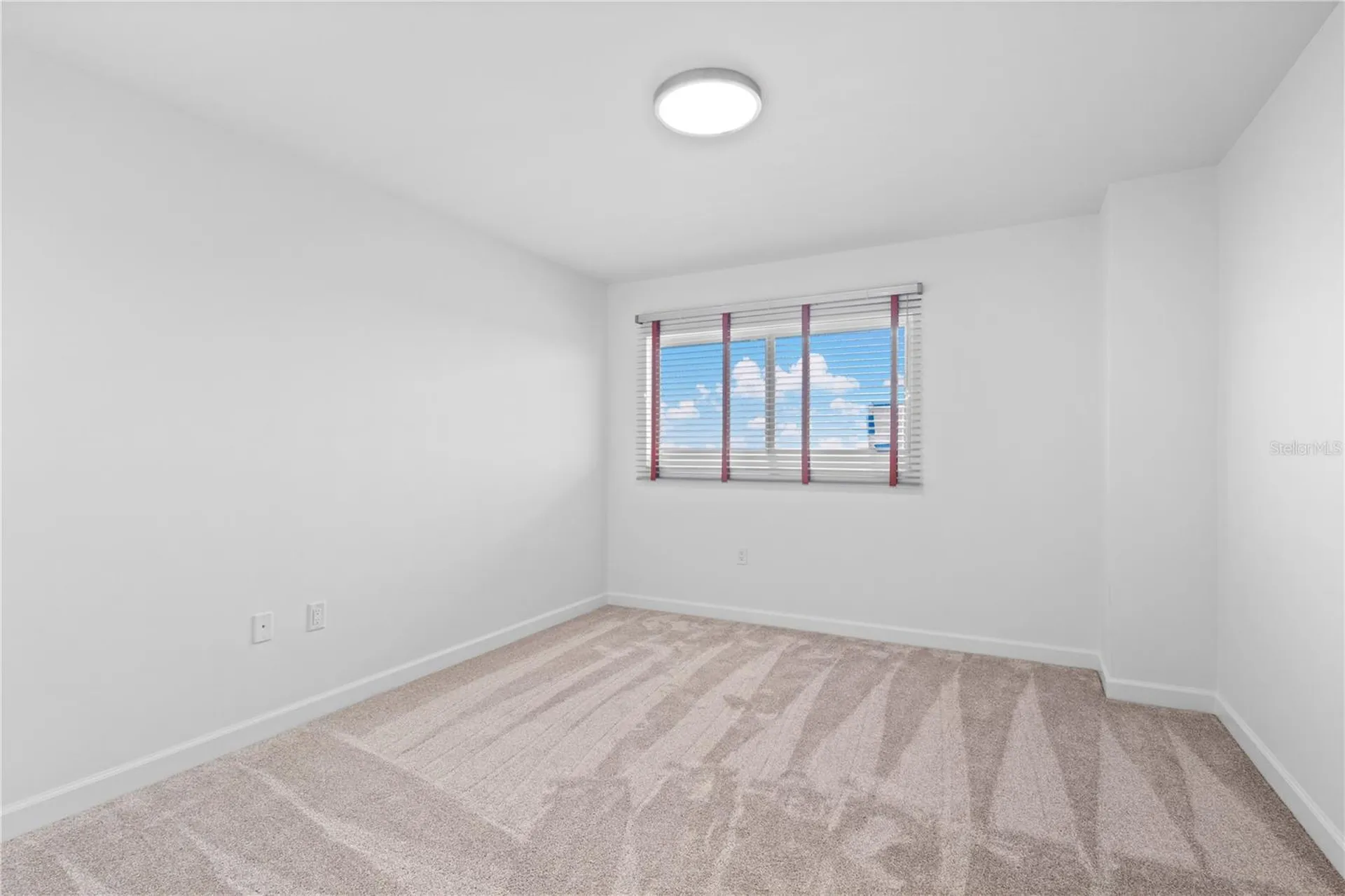 555 The Esplanade N Venice FL 34285