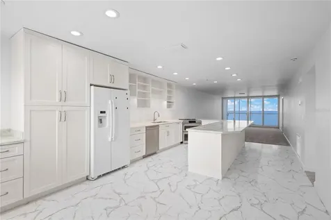555 The Esplanade N Venice FL 34285