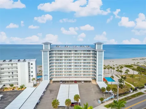 555 The Esplanade N Venice FL 34285