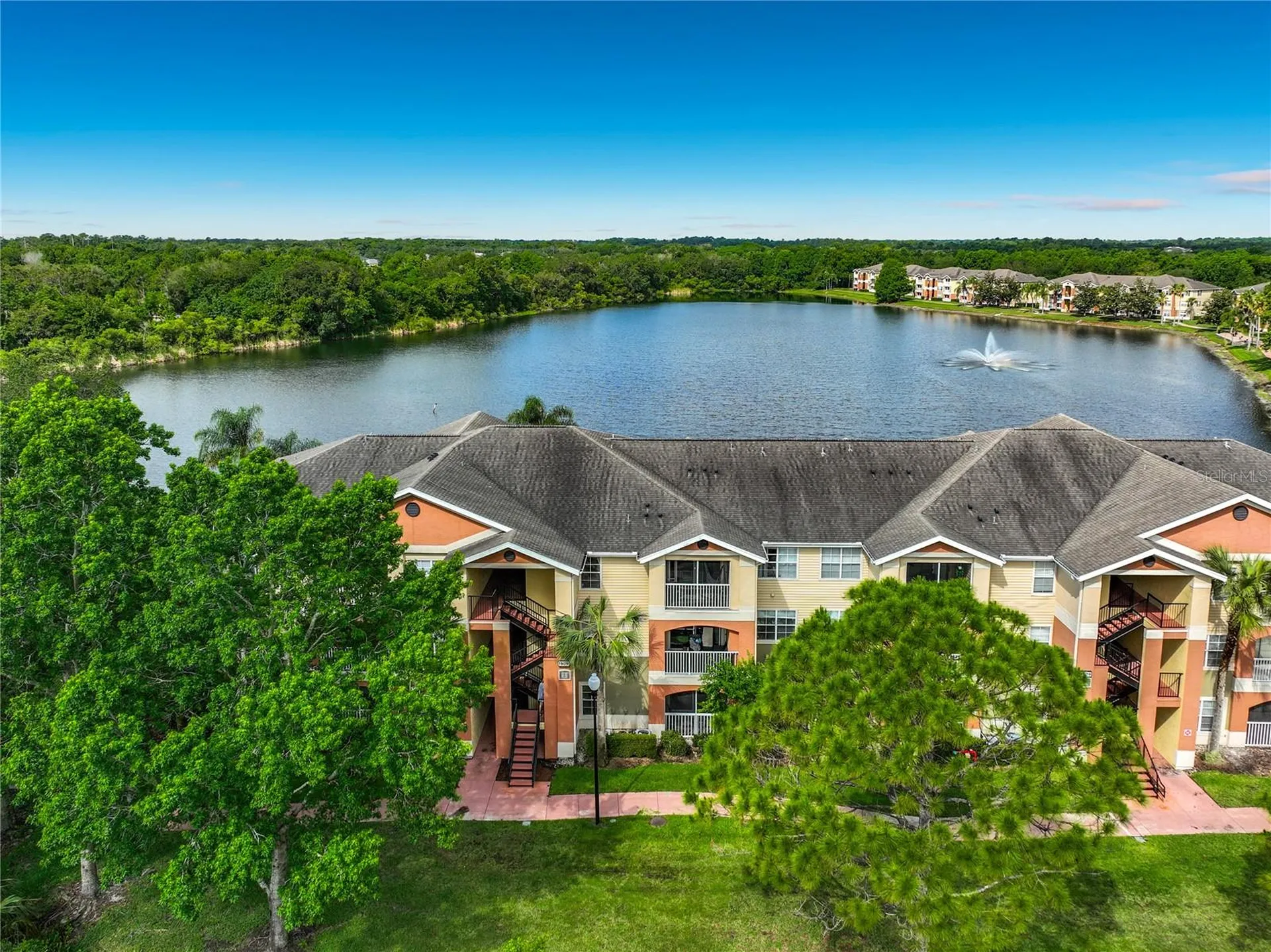1909 Summer Club Drive Oviedo FL 32765