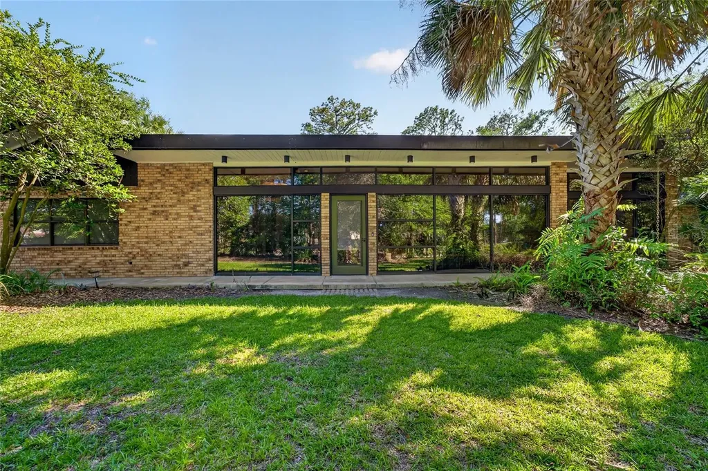 5425 Saddlebrook Way Wesley Chapel FL 33543