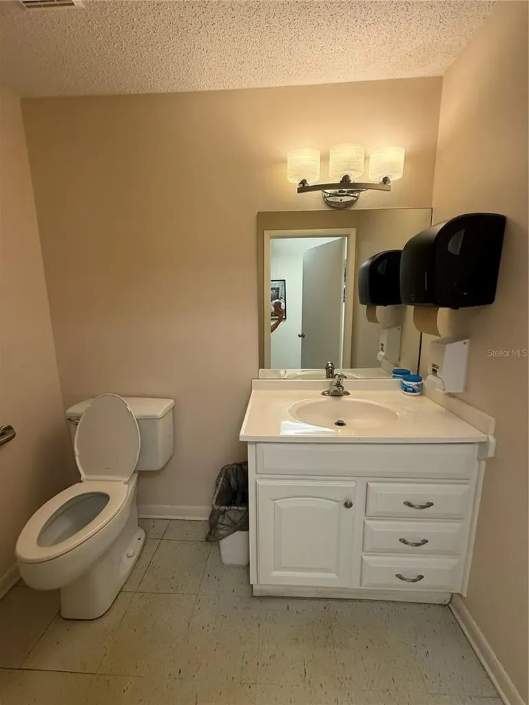 28960 Us Highway 19 N Clearwater FL 33761