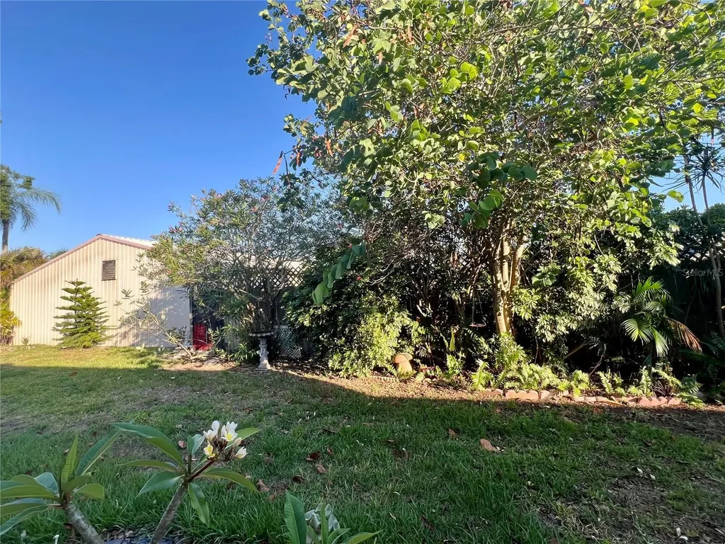 2971 Mission Drive E Clearwater FL 33759