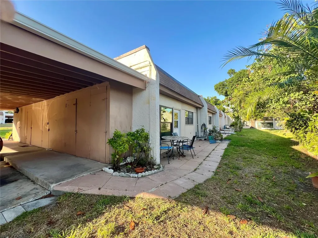 2971 Mission Drive E Clearwater FL 33759