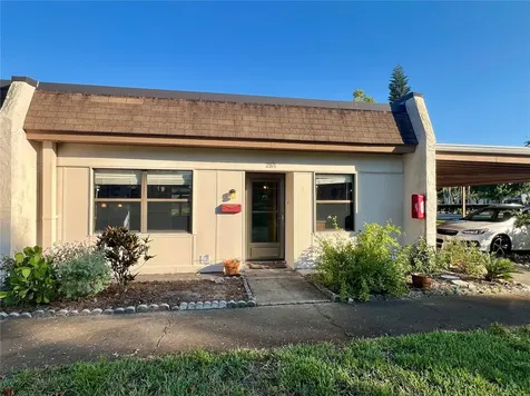 2971 Mission Drive E Clearwater FL 33759