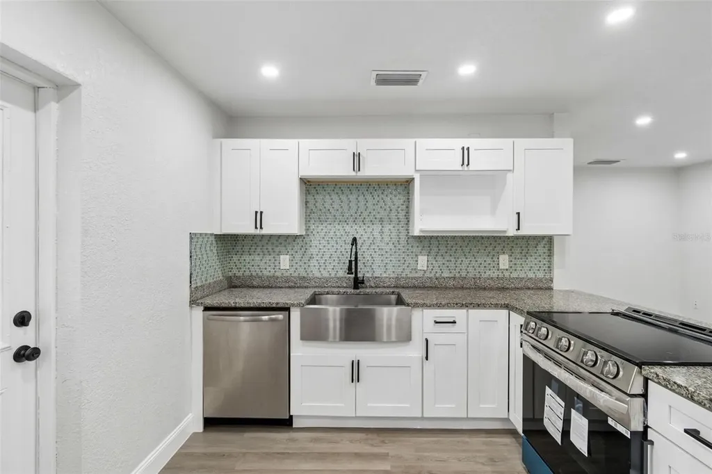 803 S Castle Court Tampa FL 33612