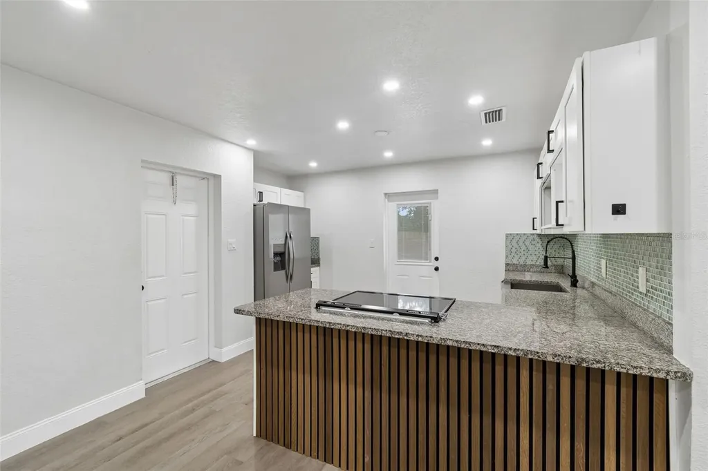 803 S Castle Court Tampa FL 33612