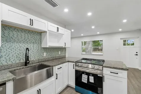 803 S Castle Court Tampa FL 33612