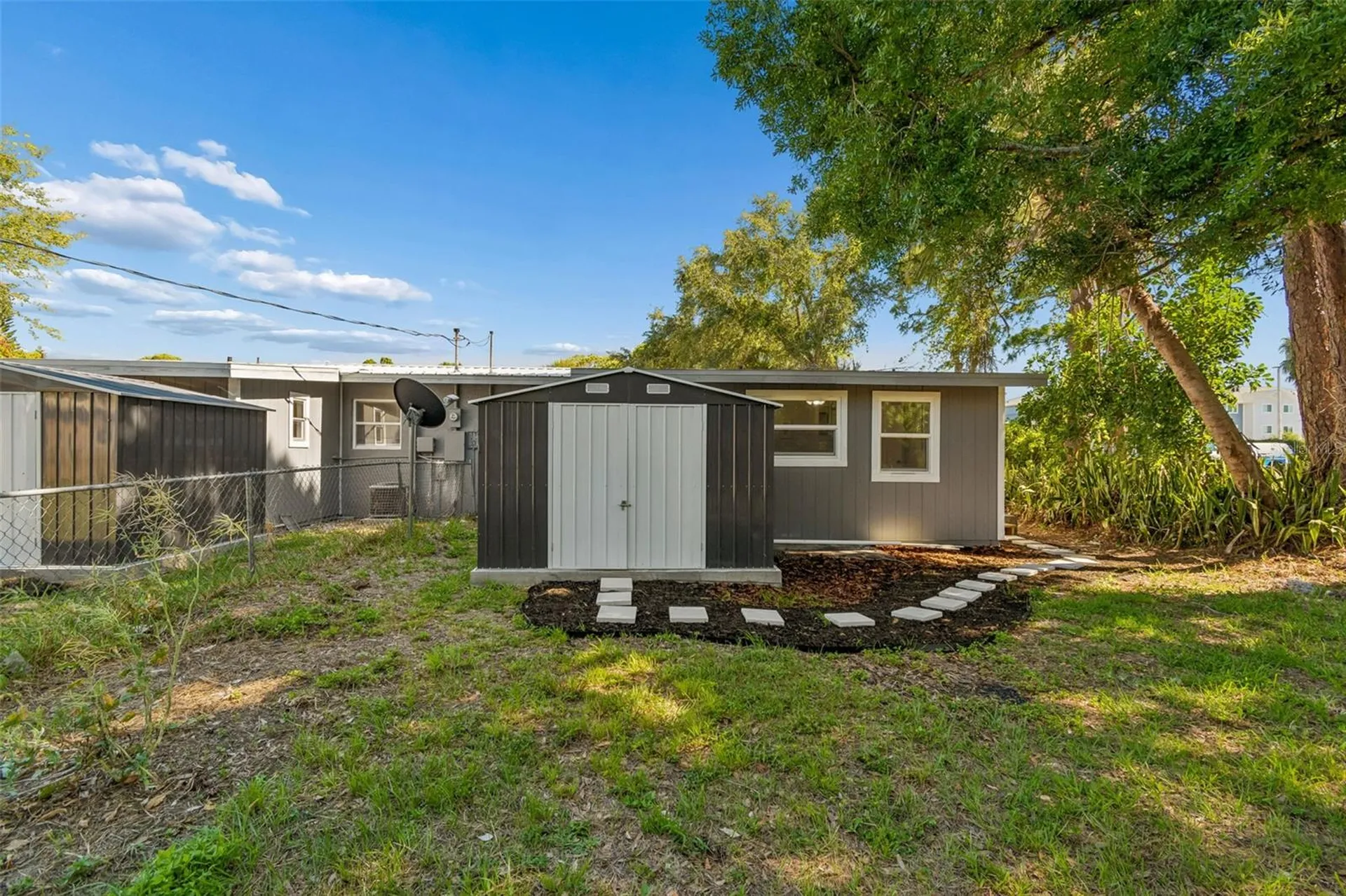 2105 46th Avenue Drive W Bradenton FL 34207